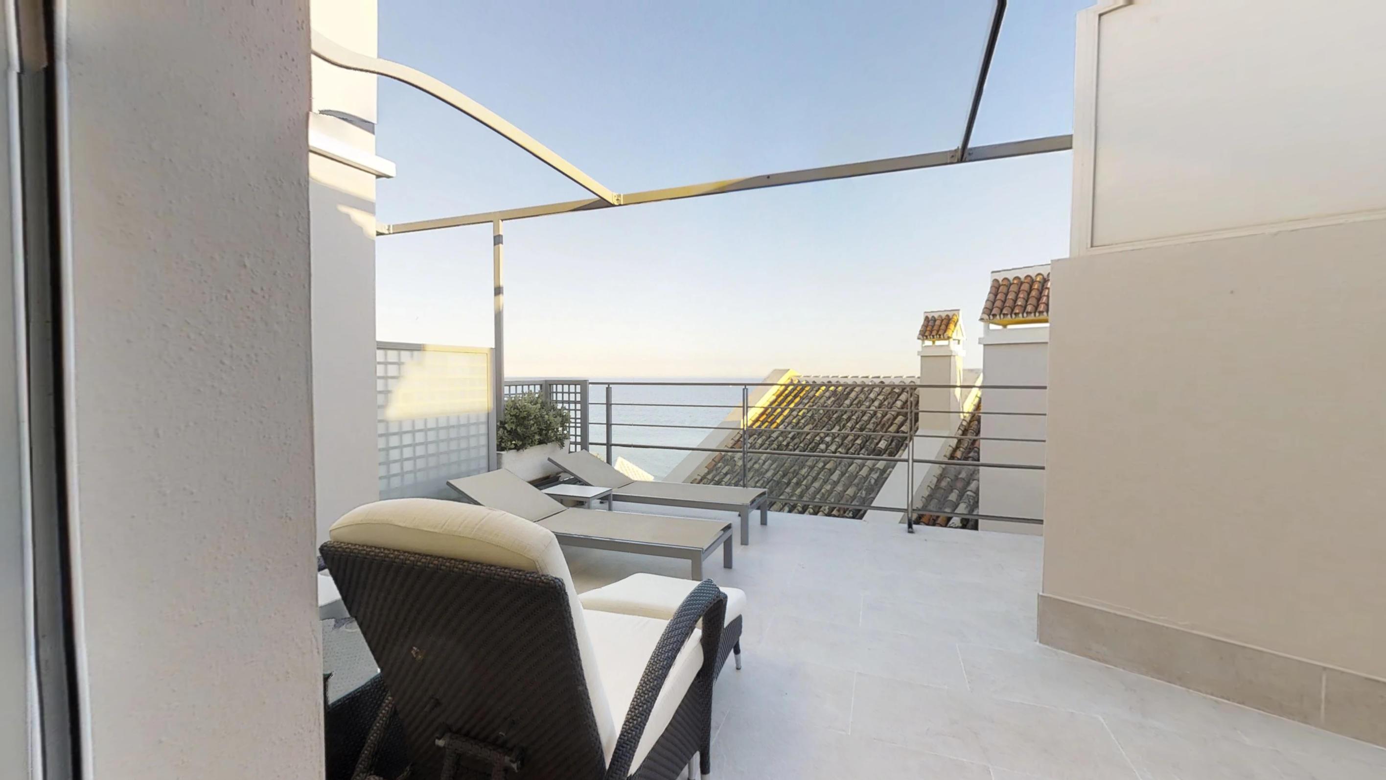 Vincci Seleccion Aleysa Otel Benalmádena Dış mekan fotoğraf 3D rendering of a balcony