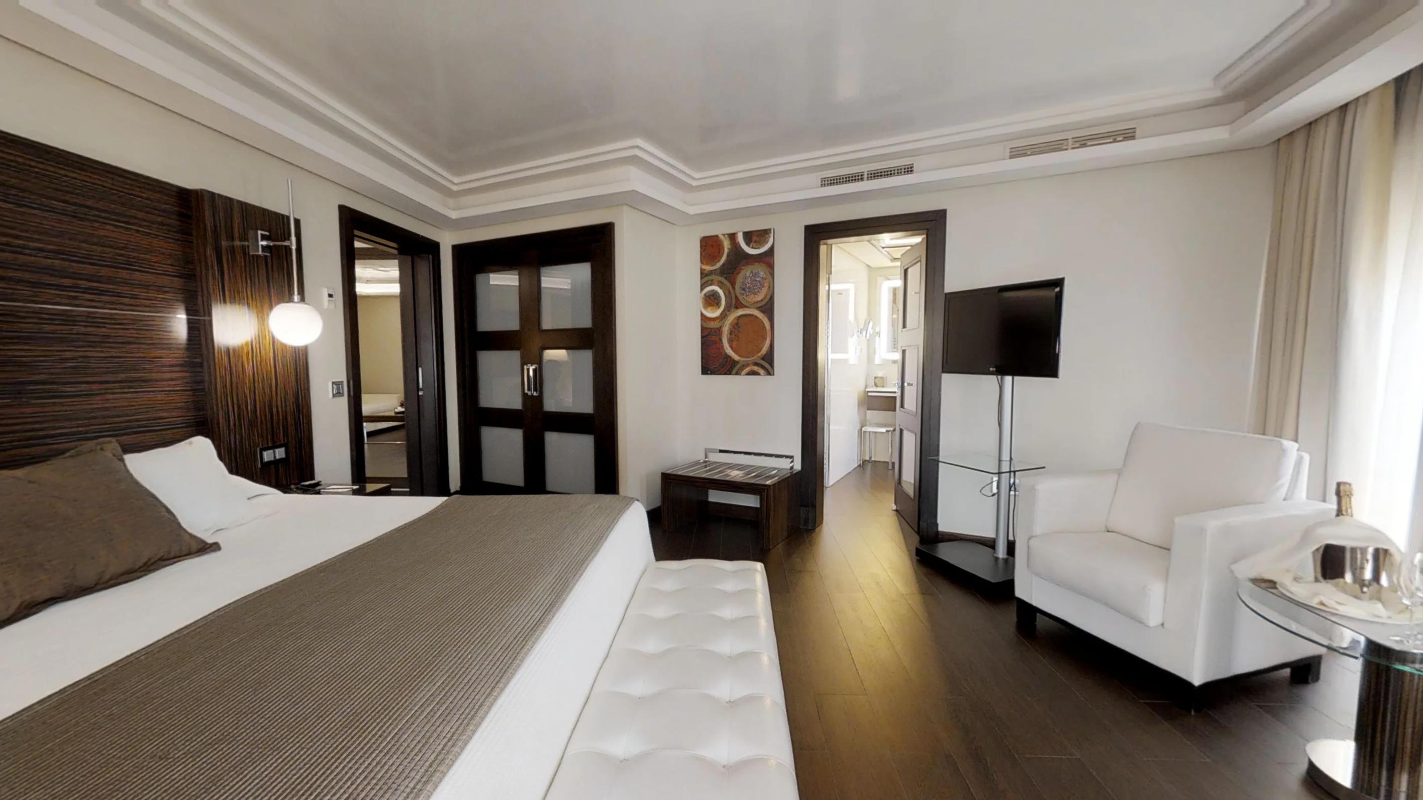 Vincci Seleccion Aleysa Otel Benalmádena Dış mekan fotoğraf A room at the hotel