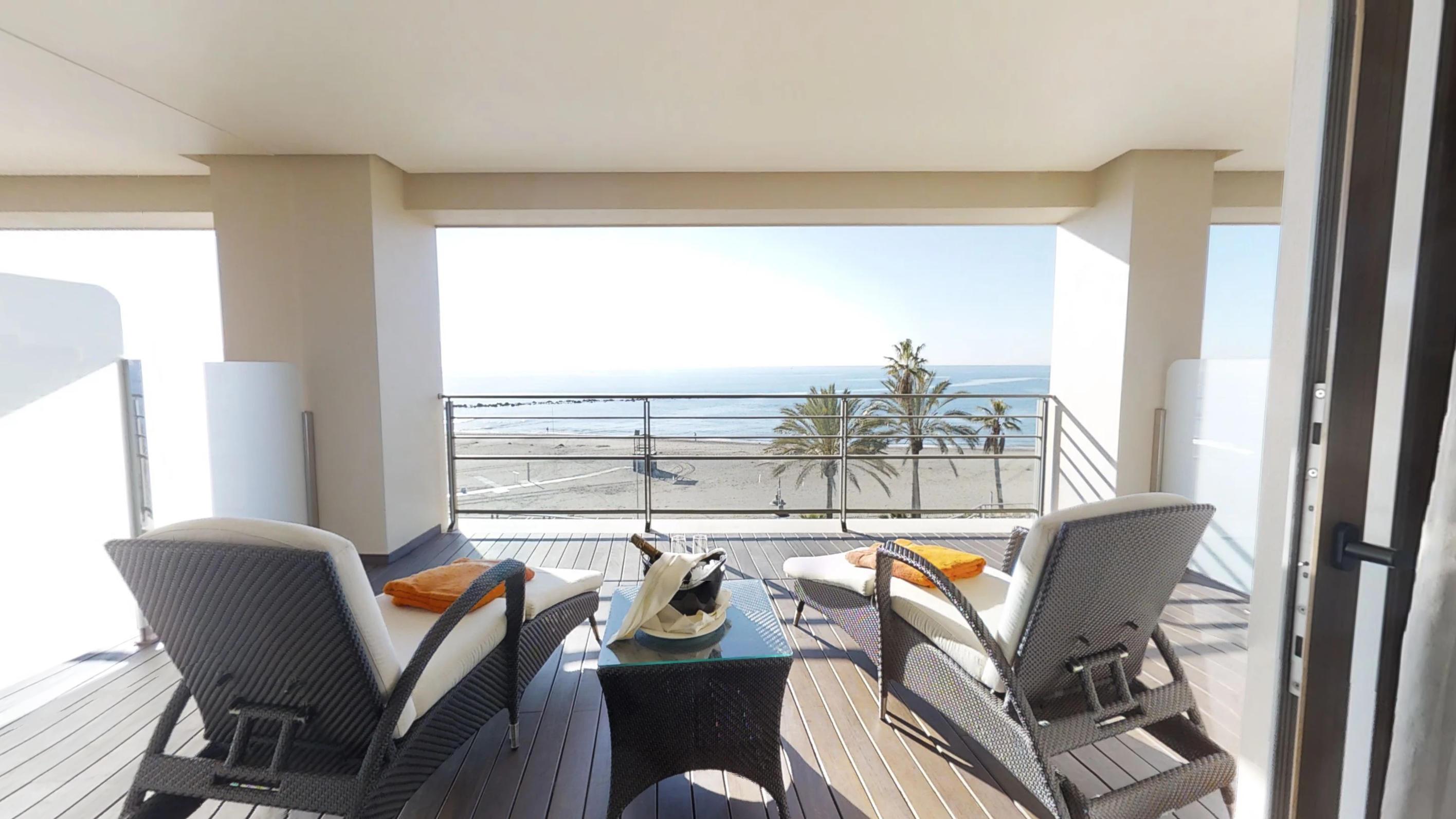 Vincci Seleccion Aleysa Otel Benalmádena Dış mekan fotoğraf A balcony