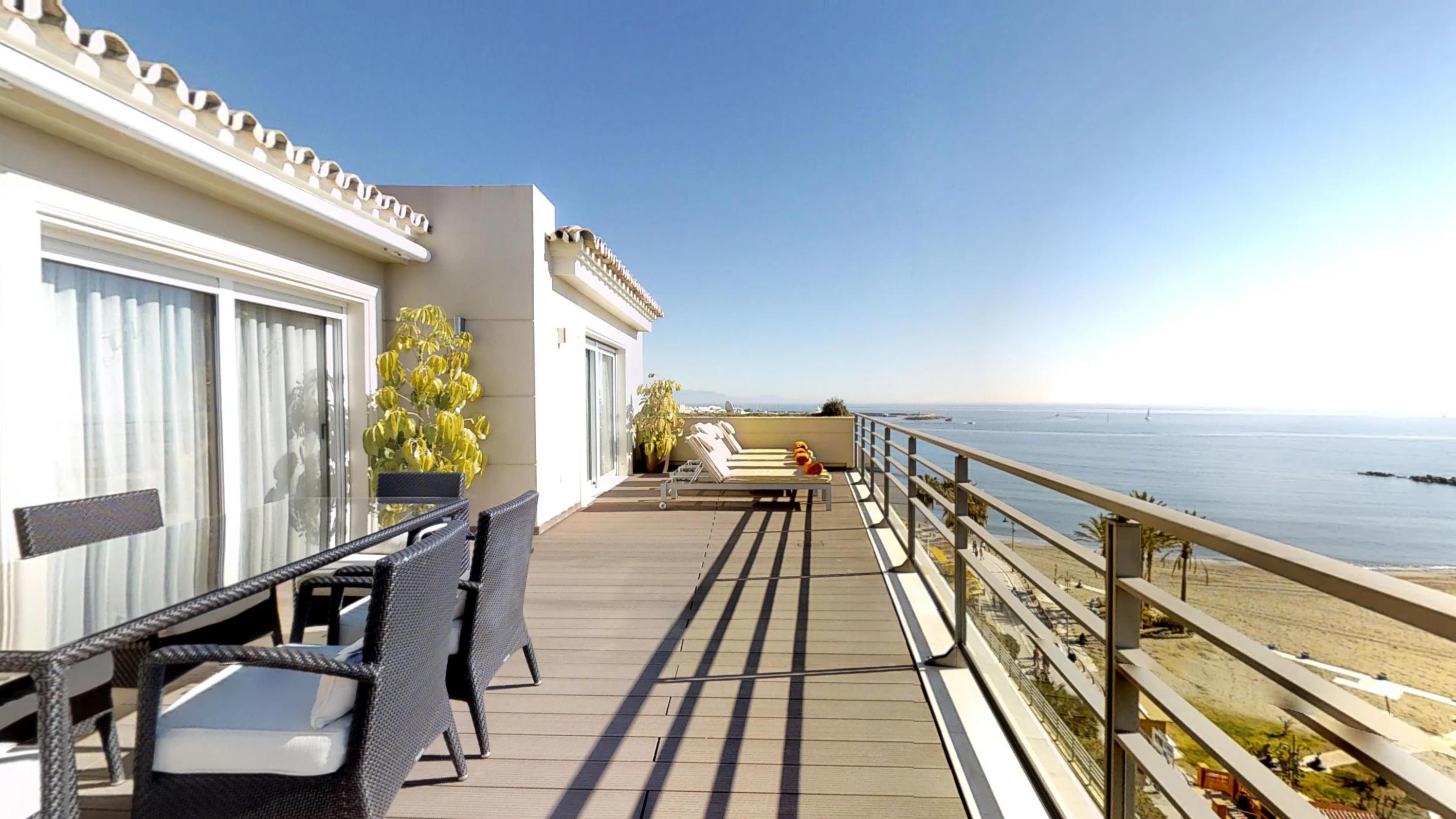Vincci Seleccion Aleysa Otel Benalmádena Dış mekan fotoğraf A balcony