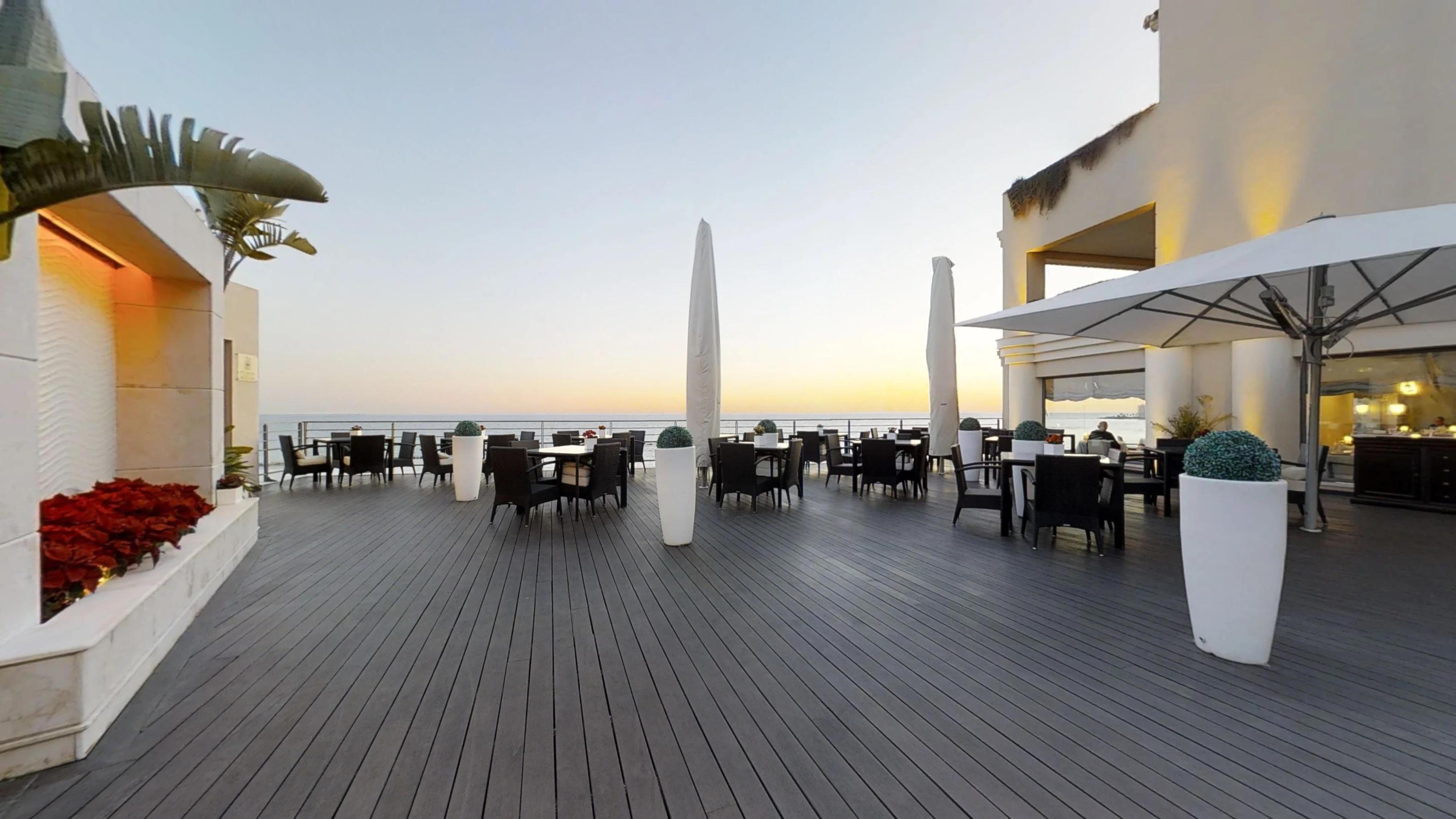 Vincci Seleccion Aleysa Otel Benalmádena Dış mekan fotoğraf The Deck